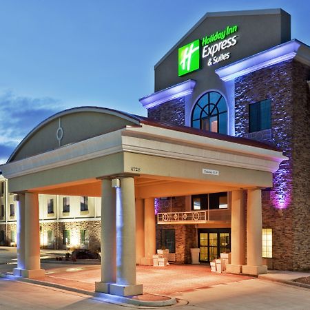 Holiday Inn Express & Suites Clovis By Ihg Exterior photo