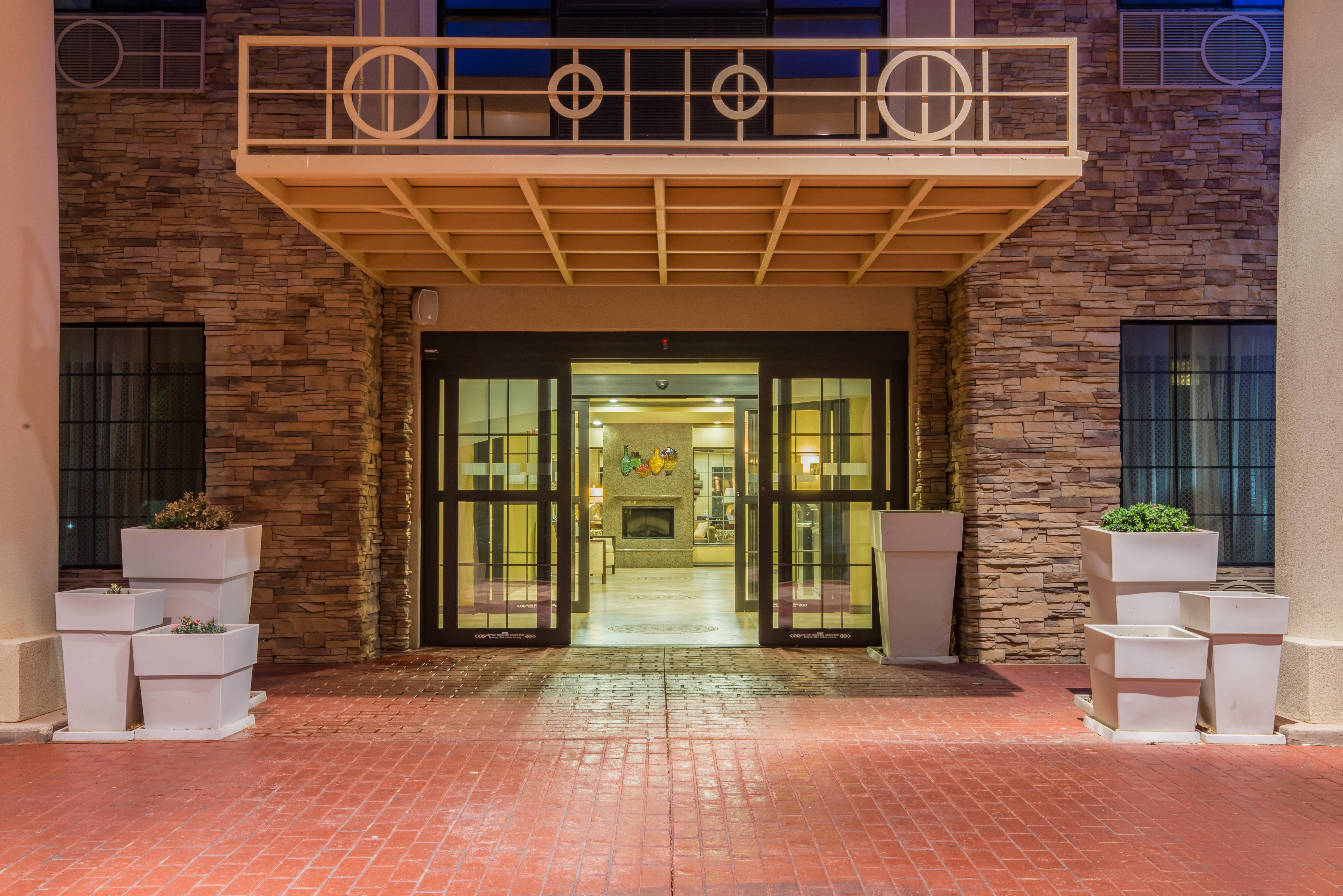 Holiday Inn Express & Suites Clovis By Ihg Exterior photo